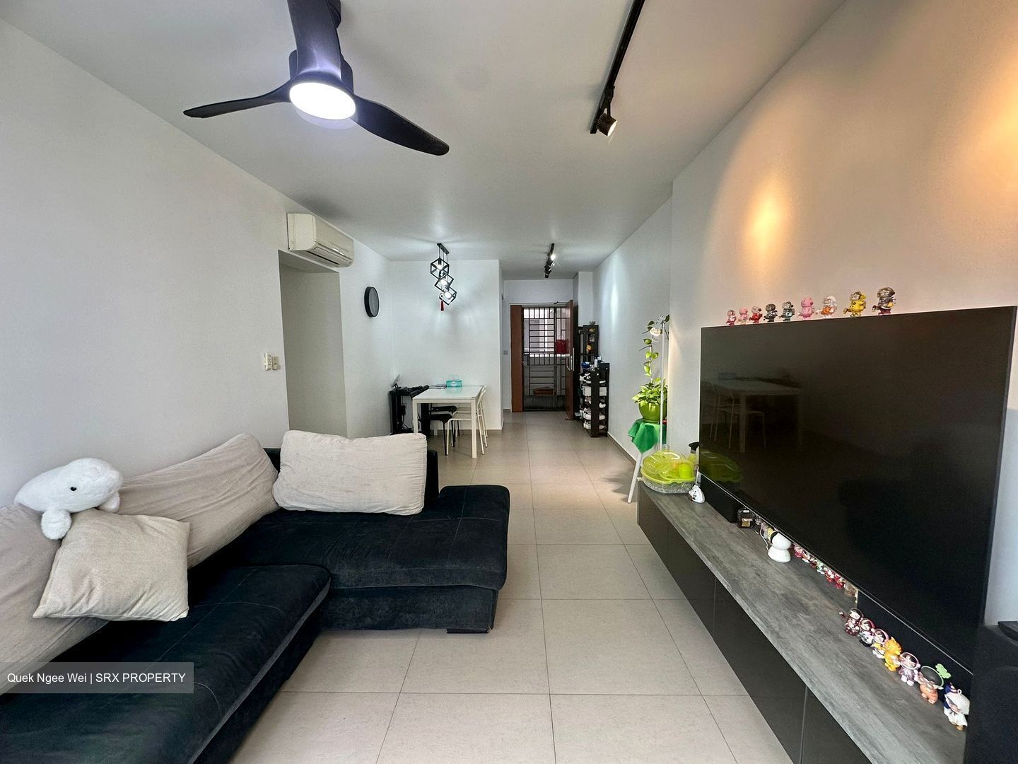 Sengkang West Way (Sengkang),  #581941421